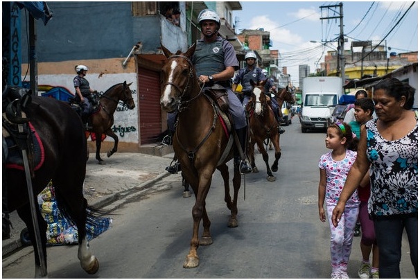 Tradução da Matéria: What's Killing Brazil's Police?
